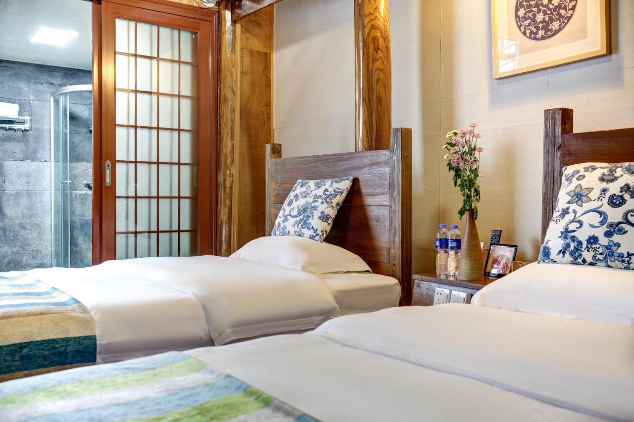 Dream Bay Hotel Tengchong Exterior photo