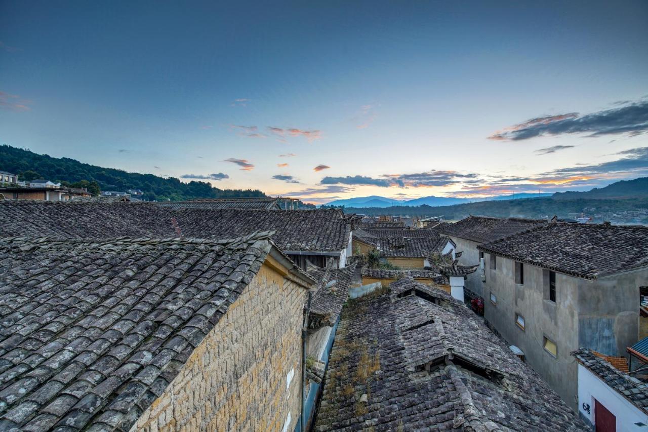 Dream Bay Hotel Tengchong Exterior photo