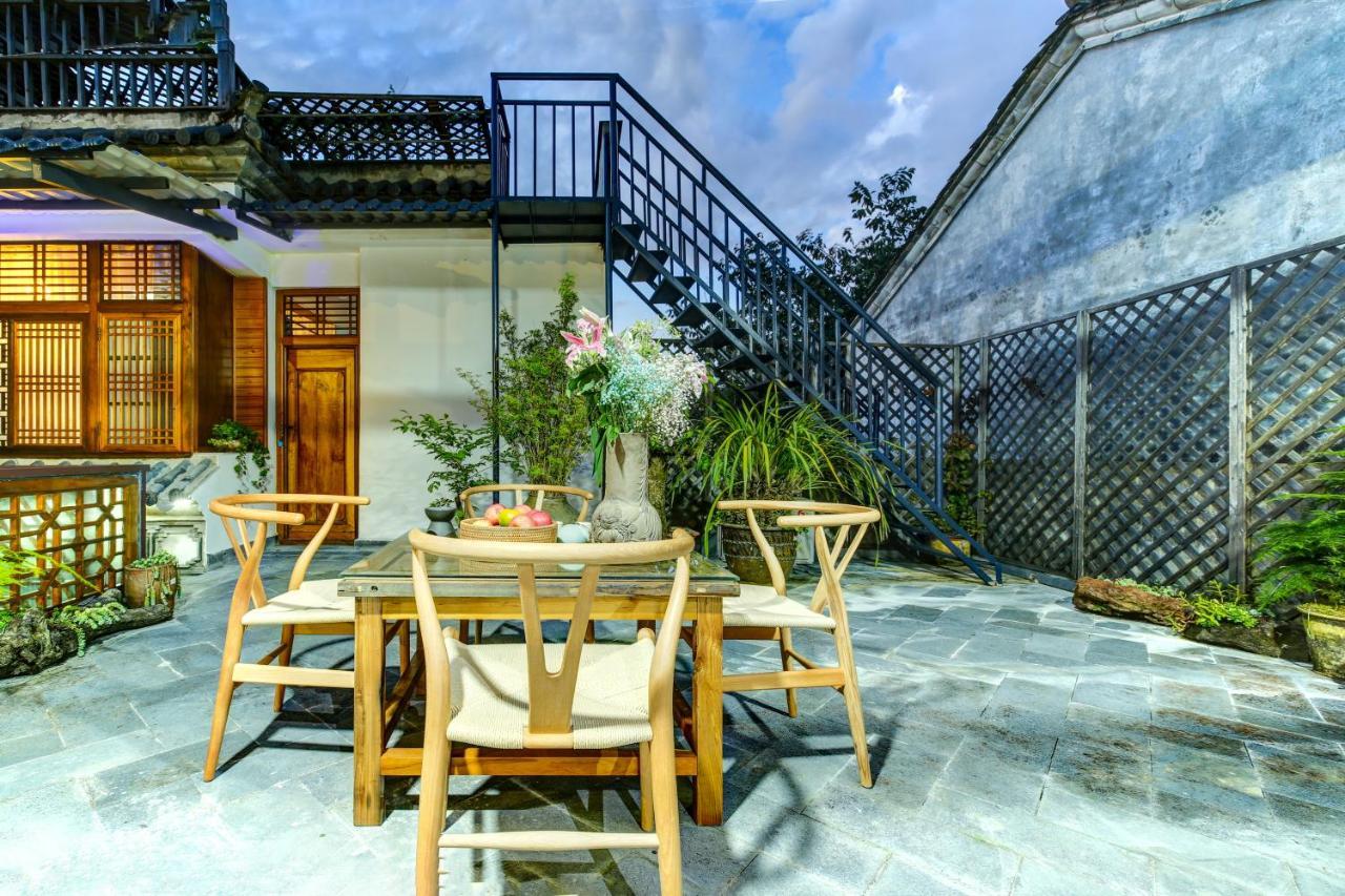 Dream Bay Hotel Tengchong Exterior photo